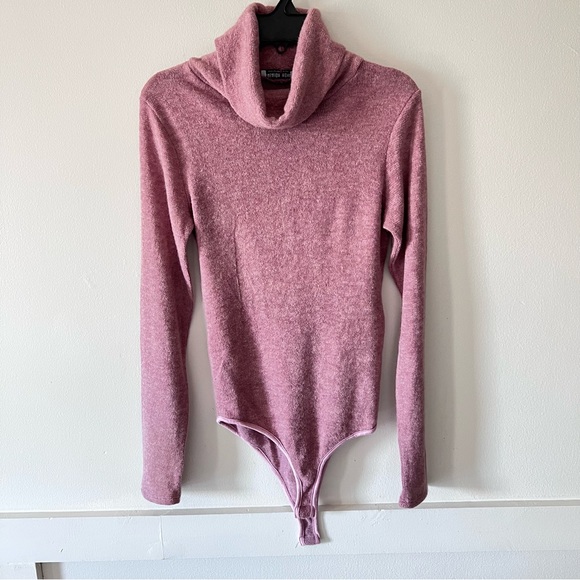 BUNDLE OF 3 shirts in Camouflage, dusty pink, gray, Short Sleeve Tee Shirts - Picture 7 of 9